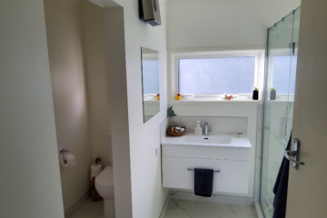 Small Modern Marble – The Glen Bathroom Renovation